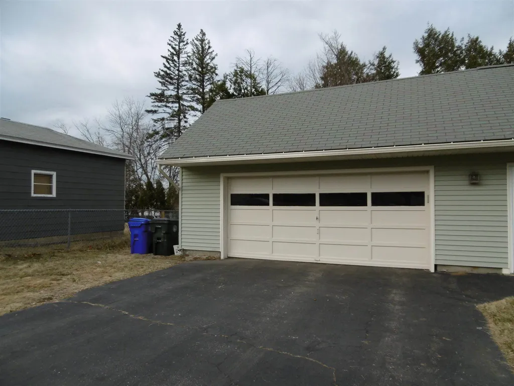 770 Dix Street Manchester NH 03103