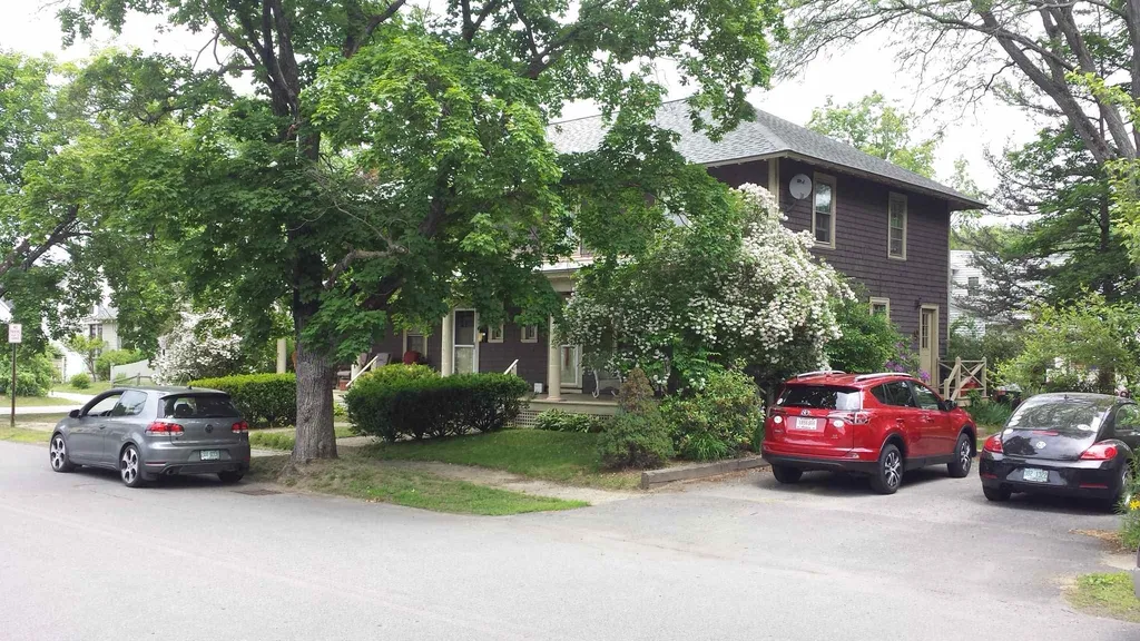 6 Monadnock Court Keene NH 03431