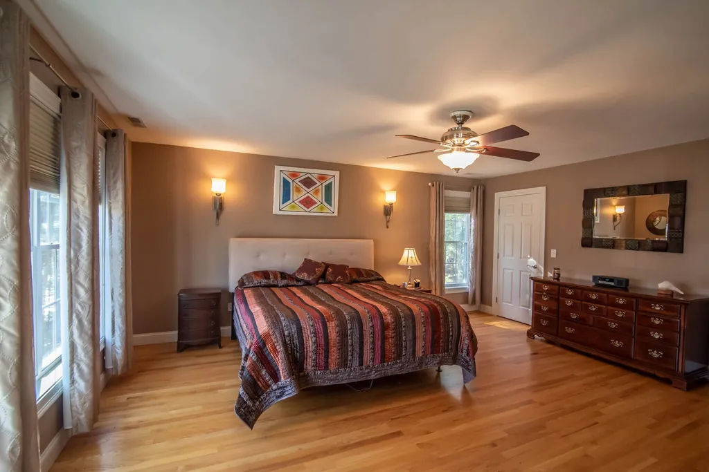 60 Ballard Road Pelham NH 03076