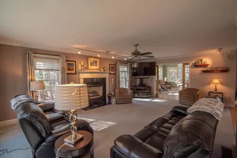 60 Ballard Road Pelham NH 03076