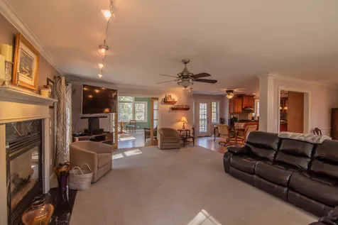 60 Ballard Road Pelham NH 03076