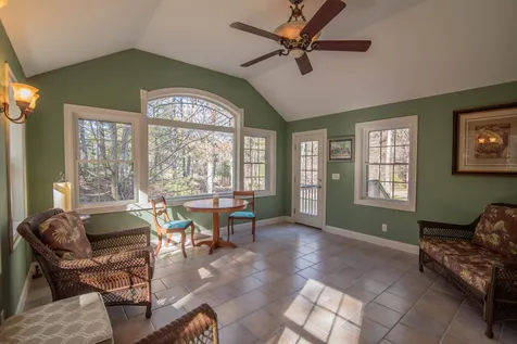 60 Ballard Road Pelham NH 03076