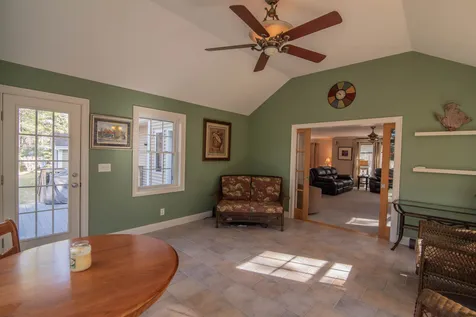 60 Ballard Road Pelham NH 03076