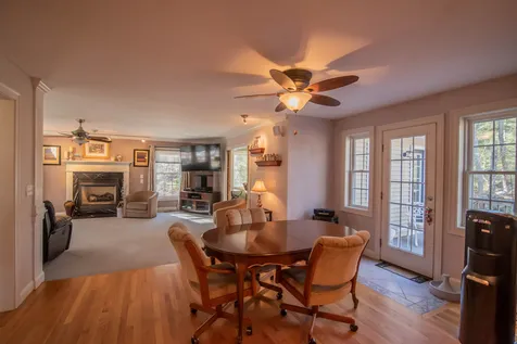60 Ballard Road Pelham NH 03076