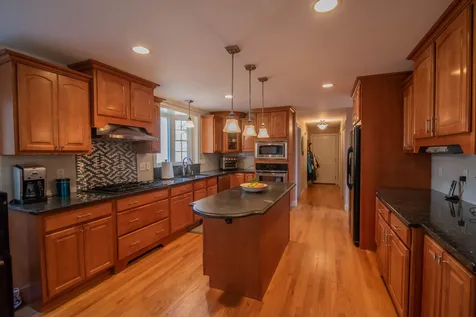 60 Ballard Road Pelham NH 03076