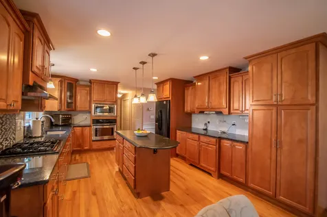 60 Ballard Road Pelham NH 03076