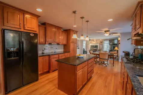 60 Ballard Road Pelham NH 03076