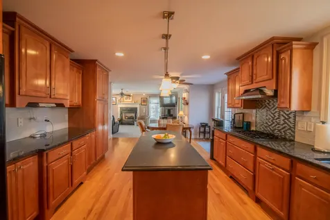 60 Ballard Road Pelham NH 03076