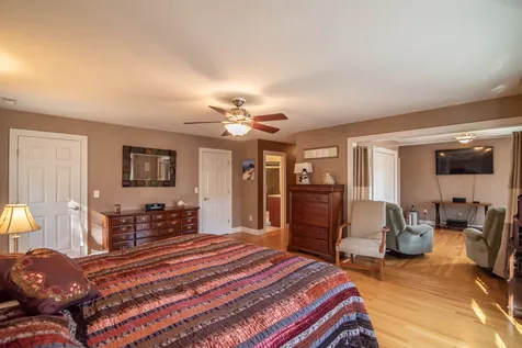 60 Ballard Road Pelham NH 03076