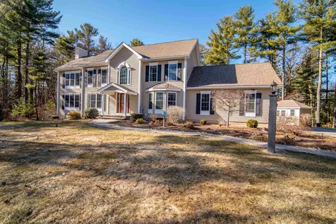 60 Ballard Road Pelham NH 03076
