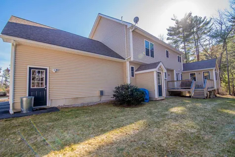 60 Ballard Road Pelham NH 03076