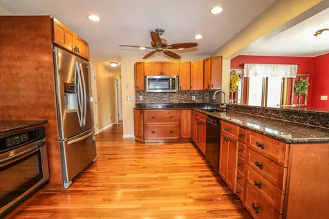 6 Elmer Avenue Hooksett NH 03106