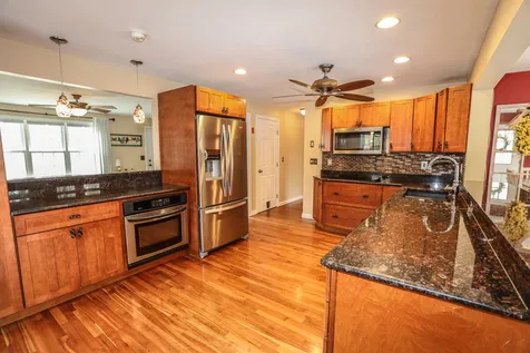 6 Elmer Avenue Hooksett NH 03106