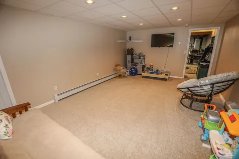 6 Elmer Avenue Hooksett NH 03106