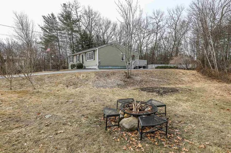 6 Elmer Avenue Hooksett NH 03106
