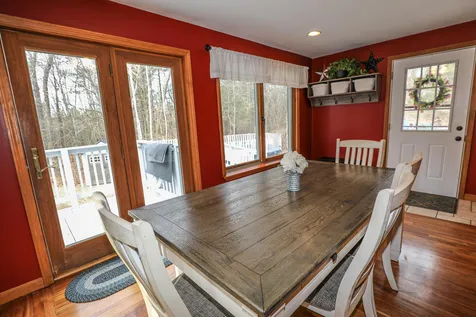 6 Elmer Avenue Hooksett NH 03106