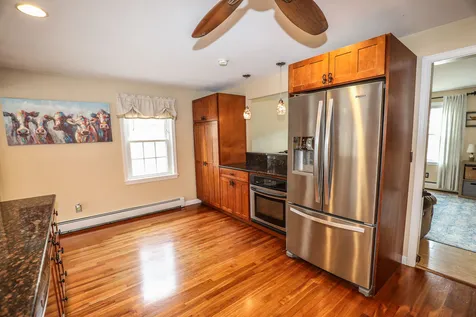6 Elmer Avenue Hooksett NH 03106