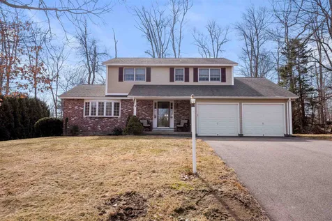 4 Wildwood Lane Salem NH 03079