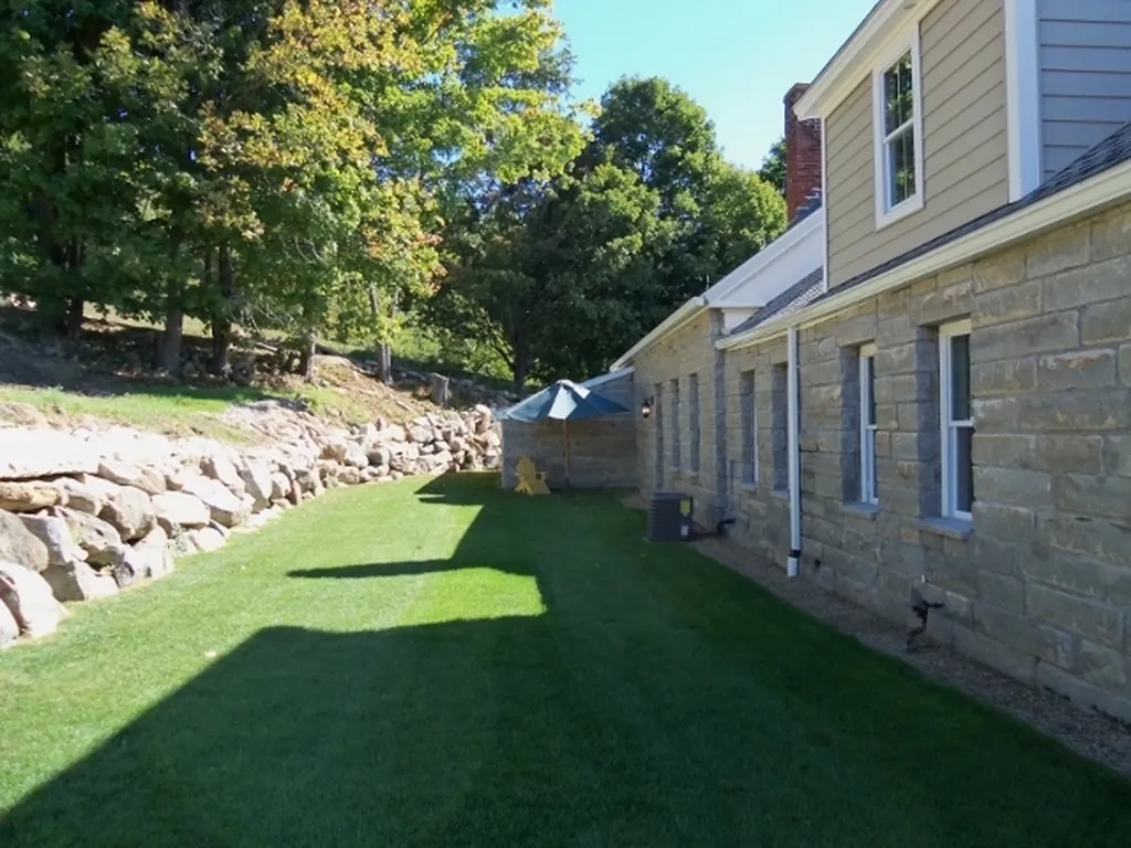283 Oak Hill Road Concord NH 03301