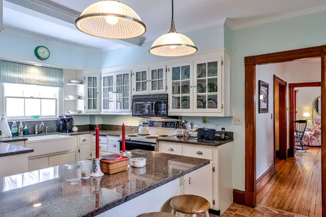 24 Smith Street Ludlow VT 05149