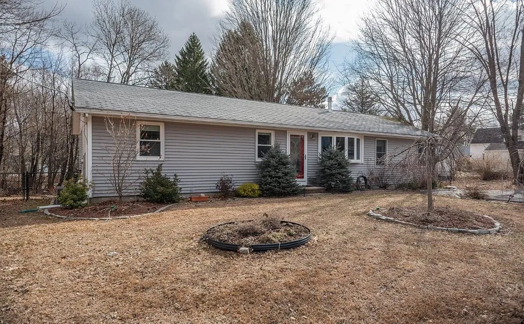 41 Old Rochester Road Dover NH 03820