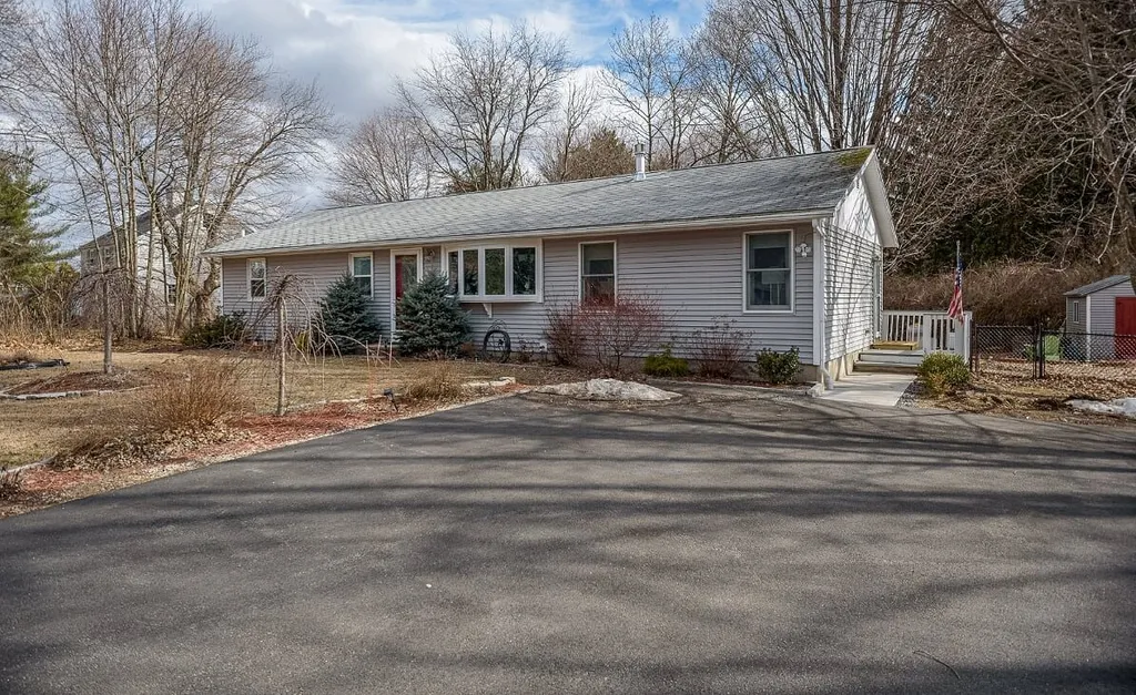 41 Old Rochester Road Dover NH 03820