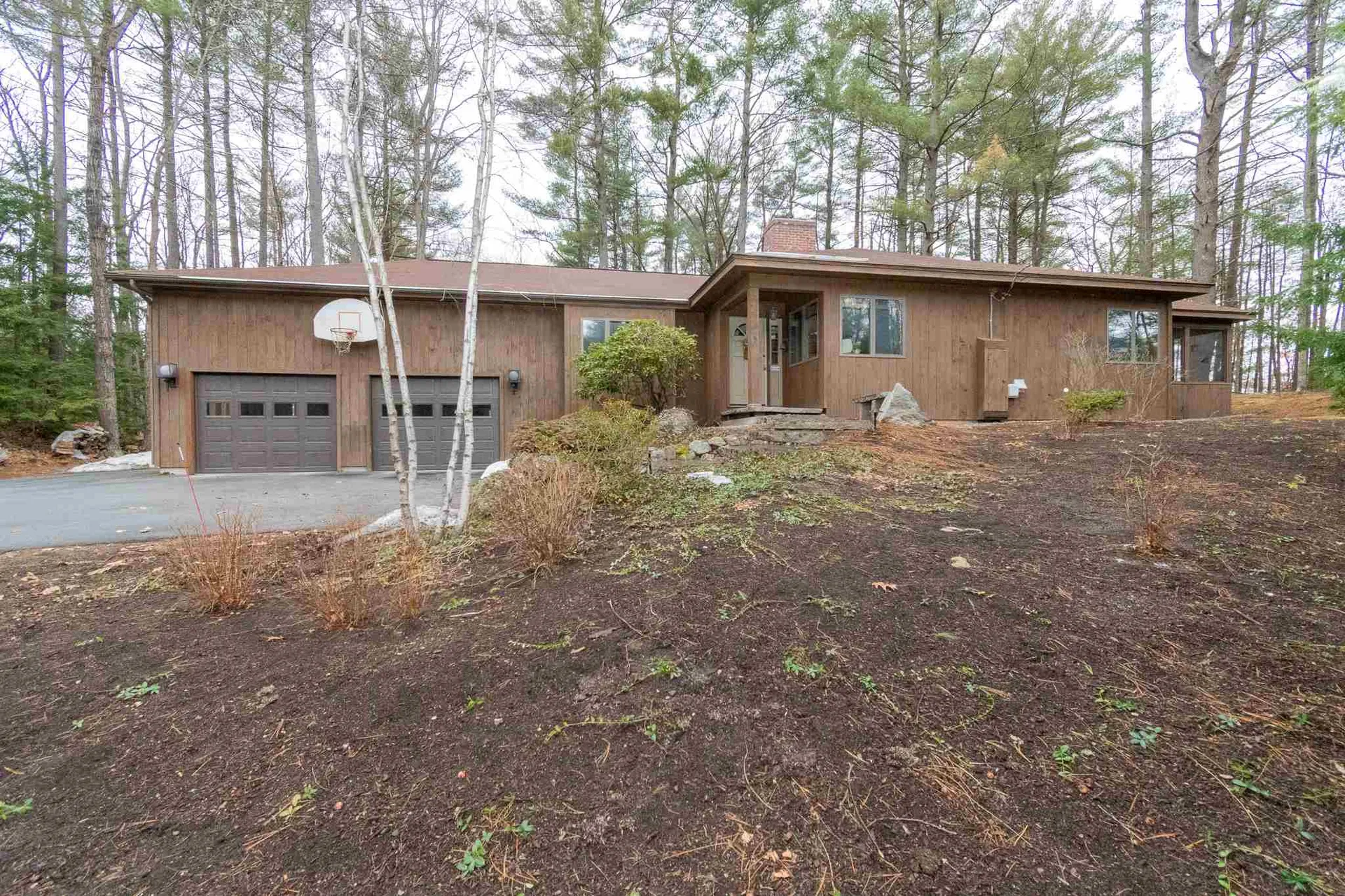 68 Pine Street Hooksett NH 03106