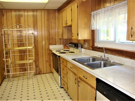 2 Lake Avenue Newbury NH 03255
