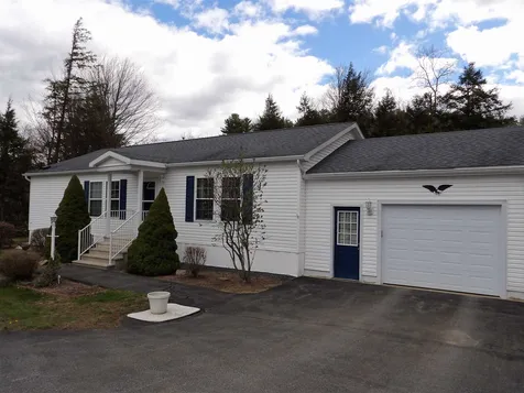 1 Fox Hill Circle Tilton NH 03276