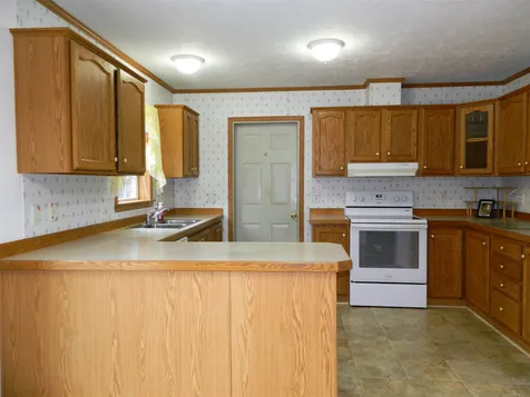 1 Fox Hill Circle Tilton NH 03276