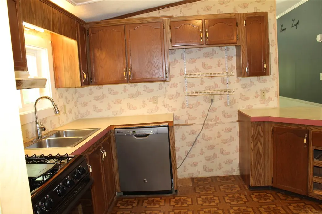 35 Perkins Hill Road Alexandria NH 03222