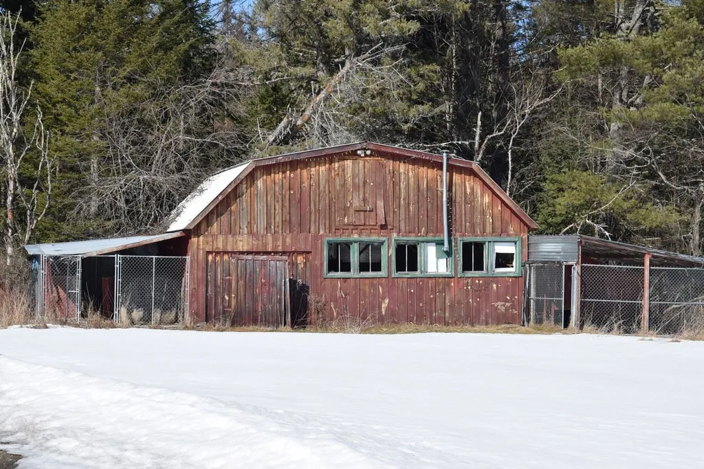 367 Jefferson Road Whitefield NH 03598