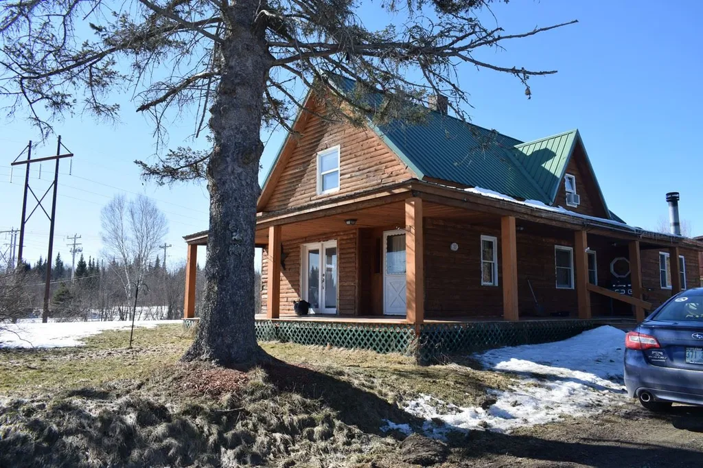 367 Jefferson Road Whitefield NH 03598