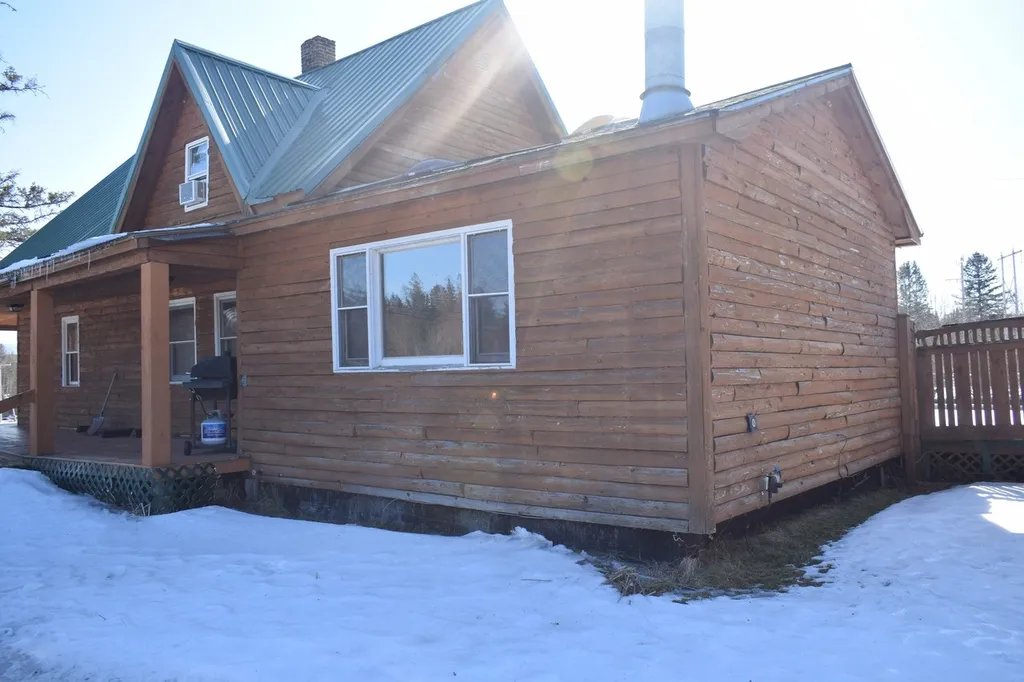 367 Jefferson Road Whitefield NH 03598