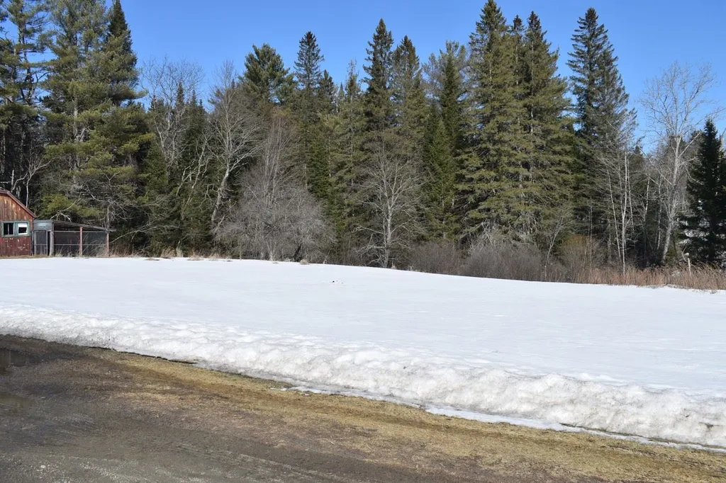 367 Jefferson Road Whitefield NH 03598