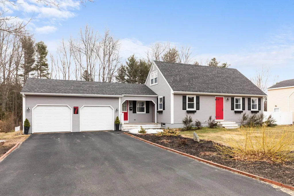 7 Toftree Lane Dover NH 03820