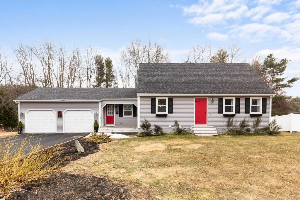 7 Toftree Lane Dover NH 03820