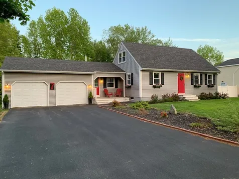 7 Toftree Lane Dover NH 03820