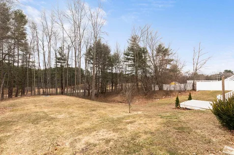 7 Toftree Lane Dover NH 03820