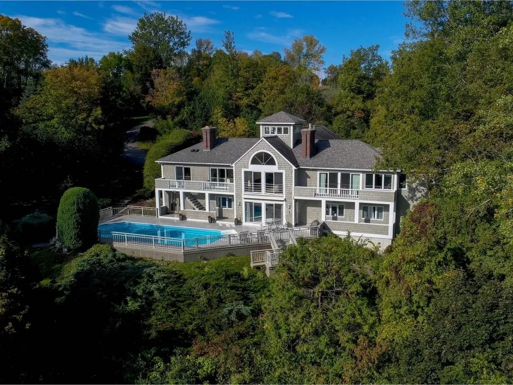38 Contentment Lane South Hero VT 05486