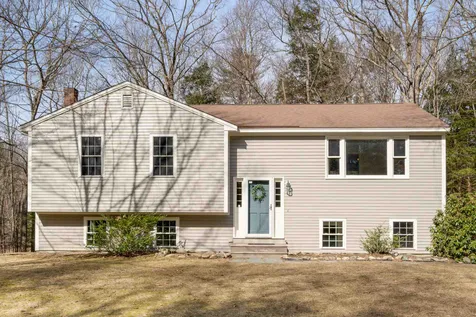 8 Hemlock Way Durham NH 03824