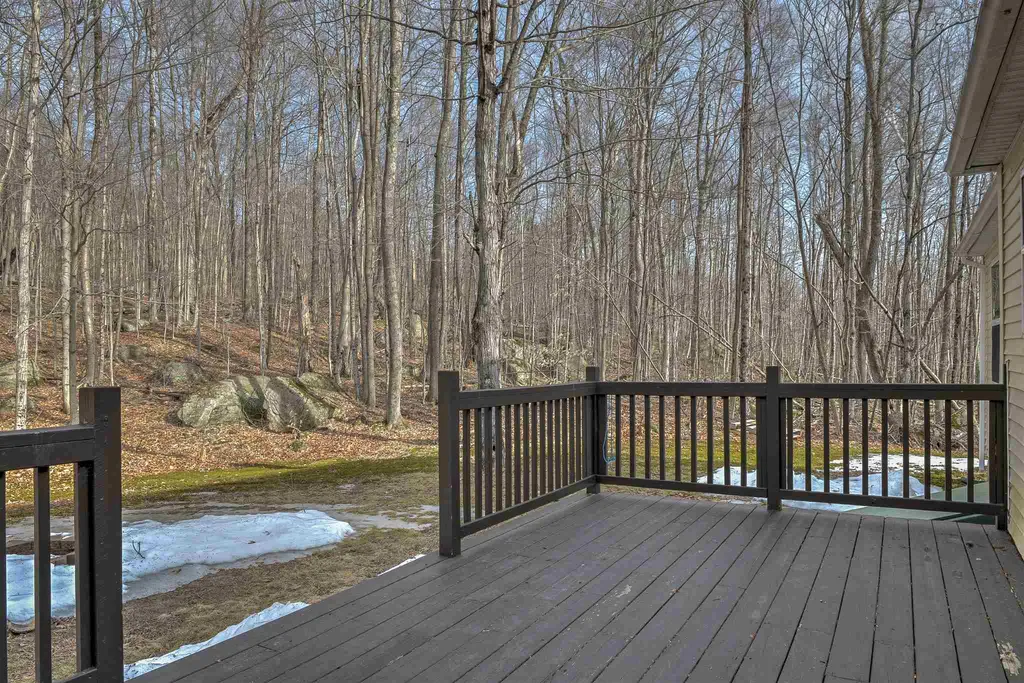 648 Tigola Trail Stoddard NH 03464