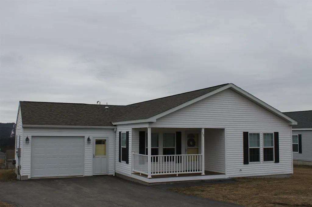17 Dynamic View Drive Franklin NH 03235
