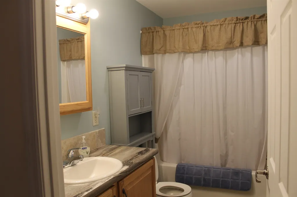 17 Dynamic View Drive Franklin NH 03235