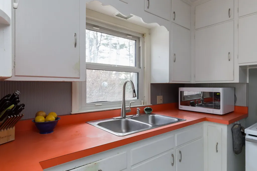 15 Woodbine Street South Burlington VT 05403