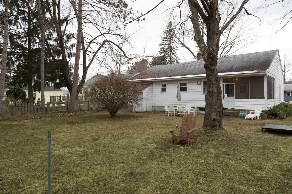 15 Woodbine Street South Burlington VT 05403