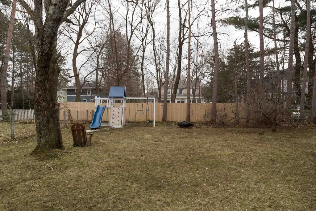 15 Woodbine Street South Burlington VT 05403