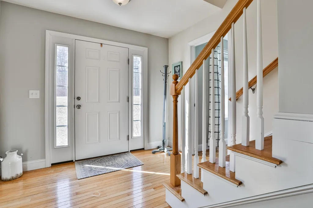 391 Chester Road Auburn NH 03032