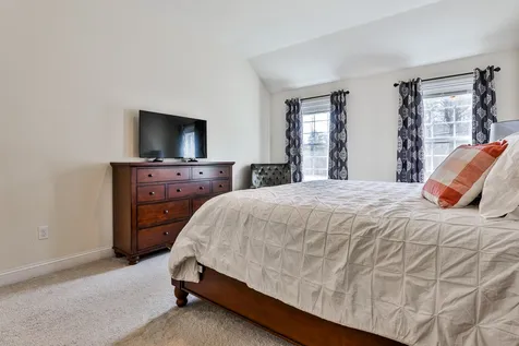 391 Chester Road Auburn NH 03032