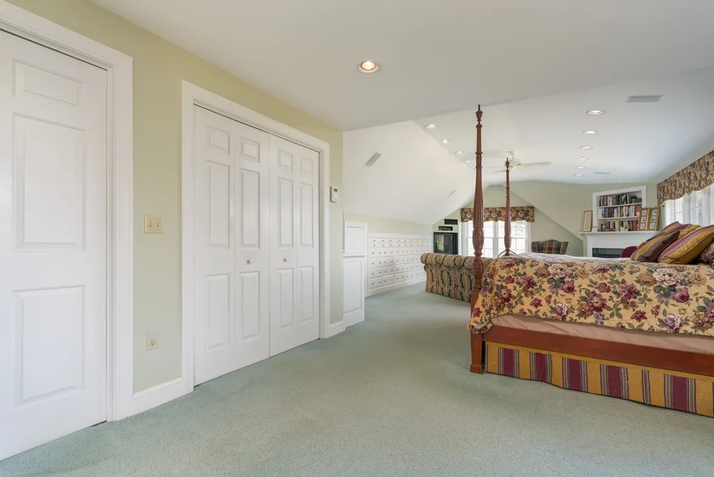 25 Nantucket Place Greenland NH 03840